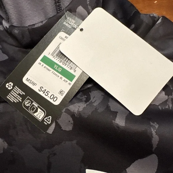 NWT Boys Under Armour Black/Grey Camo Hoodie Size L - Picture 3 of 5